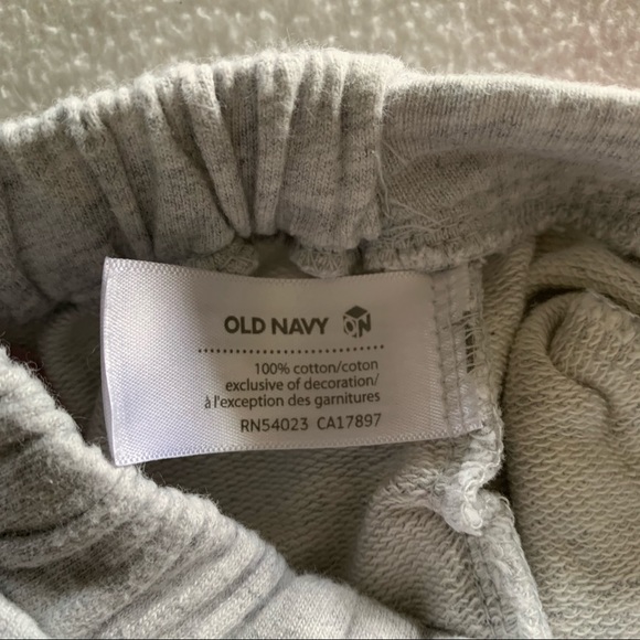 Wonder Nation Top and Old Navy Pants - Picture 9 of 9